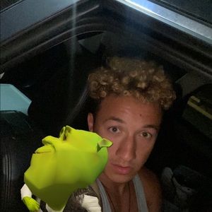 Meet your Posher, Nolan